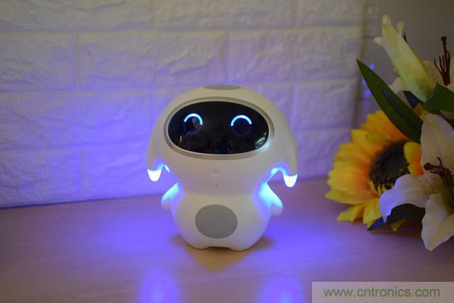 &ldquo;爸爸再不陪我，我就長大了&rdquo;&mdash;&mdash;小騰機(jī)器人