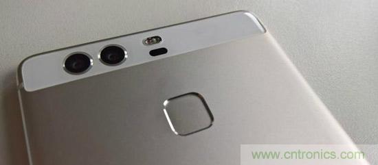 電容對(duì)超聲波，誰(shuí)能解決指紋識(shí)別傳感器三大尷尬點(diǎn)？