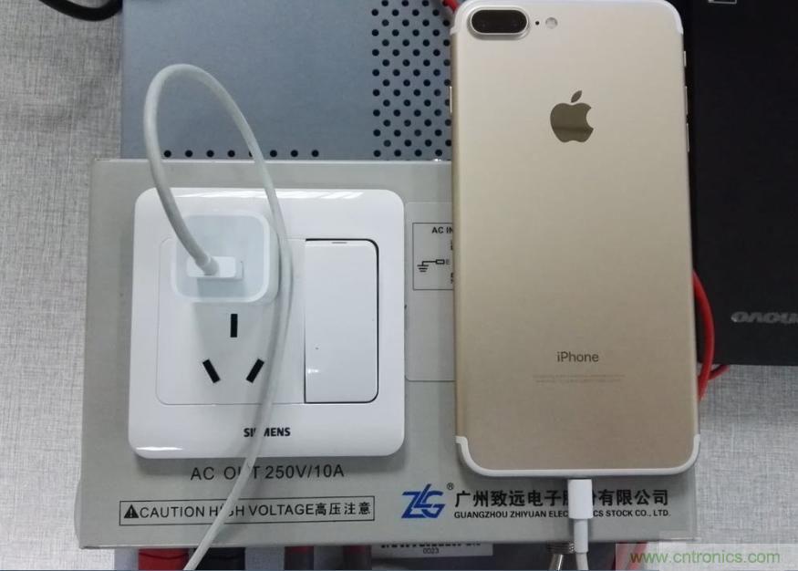 &ldquo;瘋7&rdquo;手機(jī)充電實(shí)測：為何沿用傳統(tǒng)充電模式？