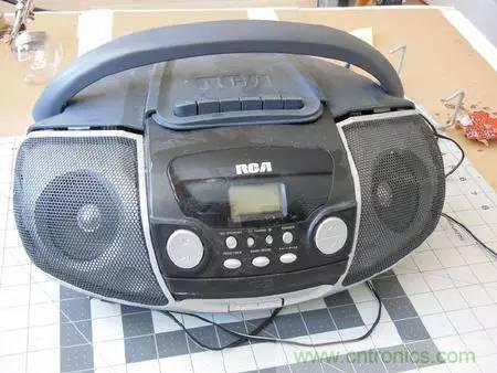 廢舊收音機(jī)如何變身成酷炫機(jī)器人？