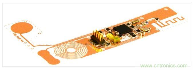 藍(lán)牙傳感器電路：可以折疊成想要的形狀，并用塑料制造出來(lái)。