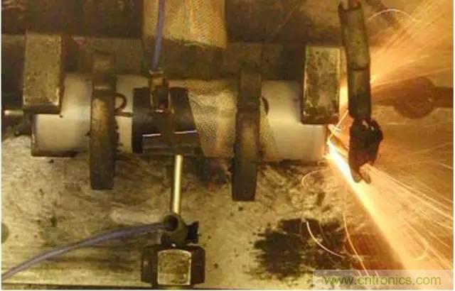 鋰離子電池安全測試解析：擠壓、針刺、短路