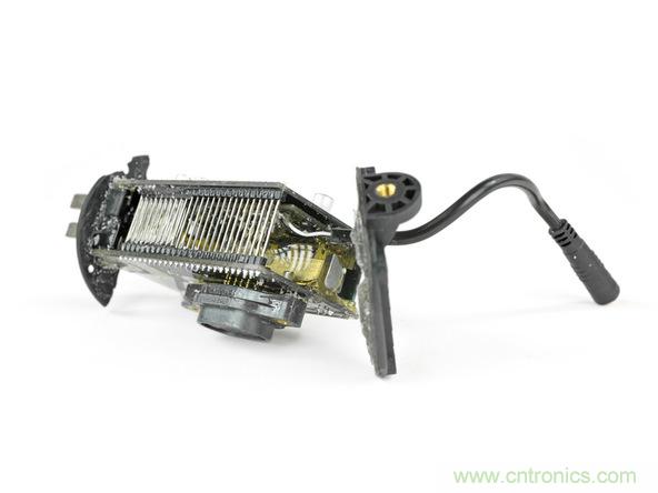 從電池到傳感器，完整拆解小米智能自行車