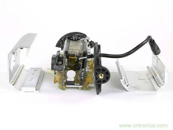 從電池到傳感器，完整拆解小米智能自行車