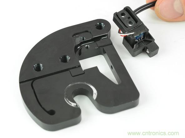 從電池到傳感器，完整拆解小米智能自行車