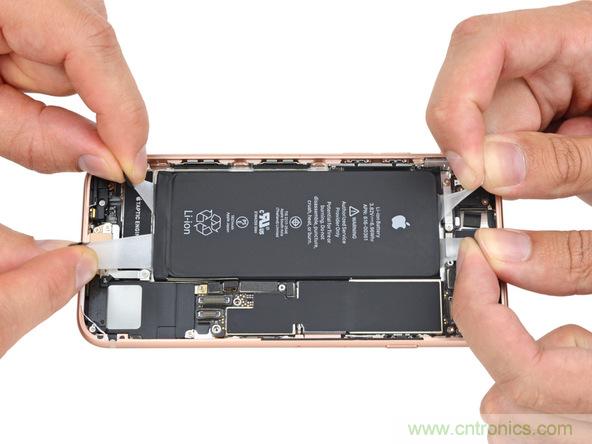 iPhone 8首拆：無線充電版本的iPhone 7？