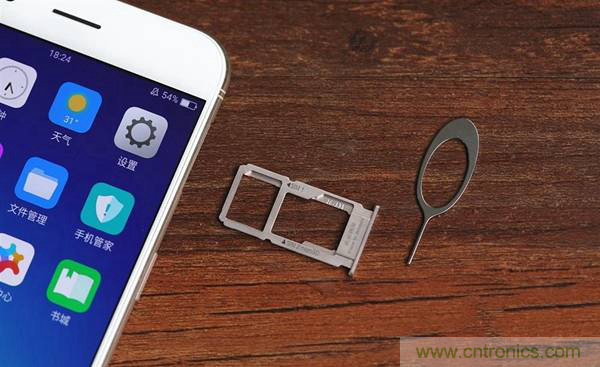 eSIM技術(shù)揭秘：蘋果手表如何做到不插卡也能打電話？