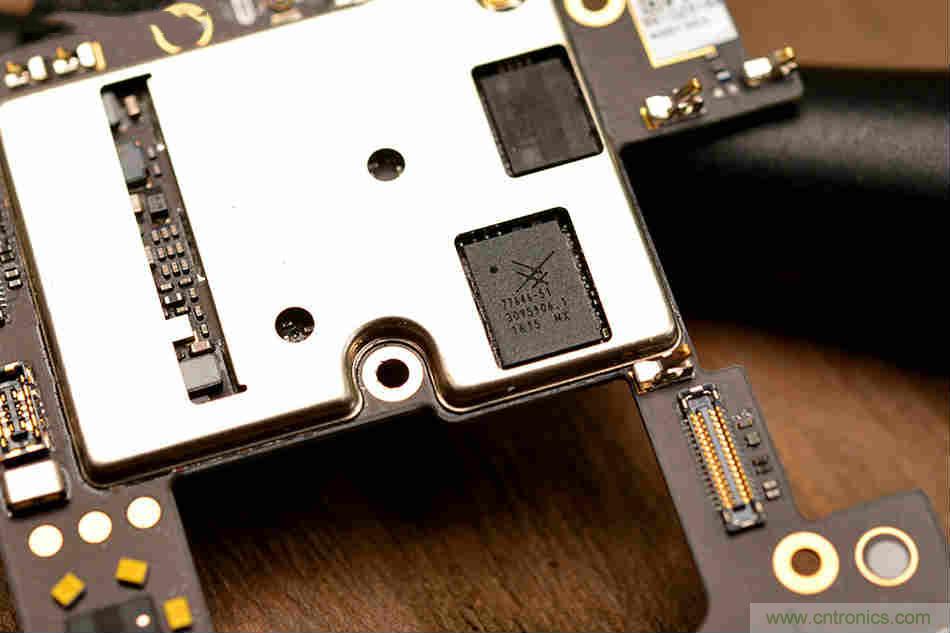 拆解魅族15 Plus：玩轉(zhuǎn)了新概念，但其工藝究竟如何？