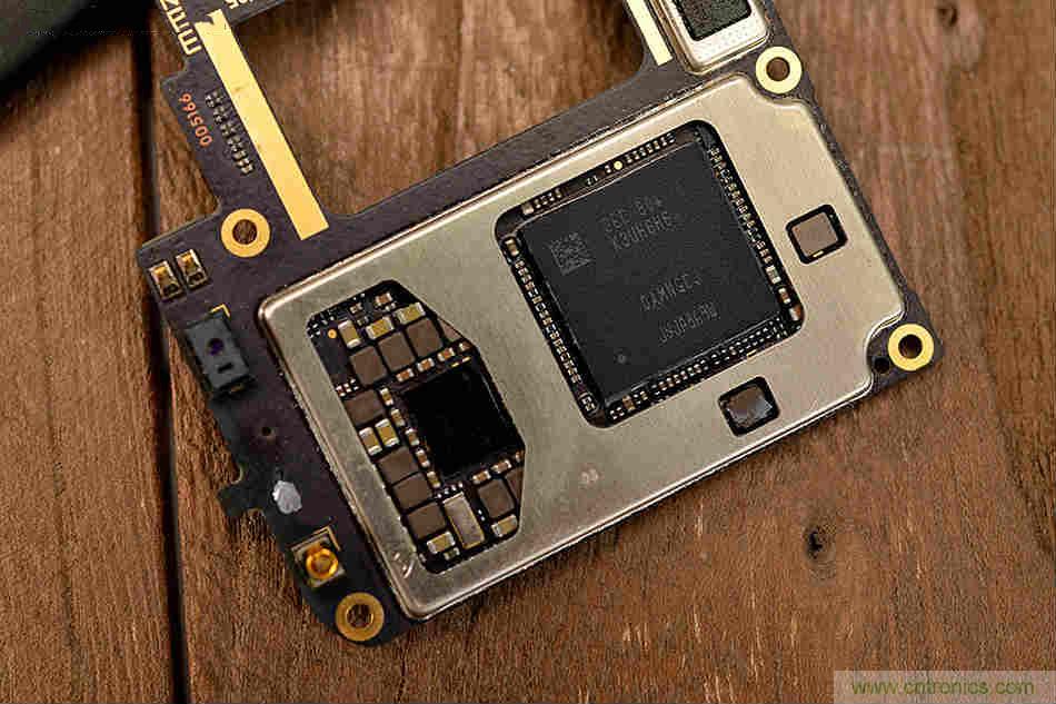 拆解魅族15 Plus：玩轉(zhuǎn)了新概念，但其工藝究竟如何？