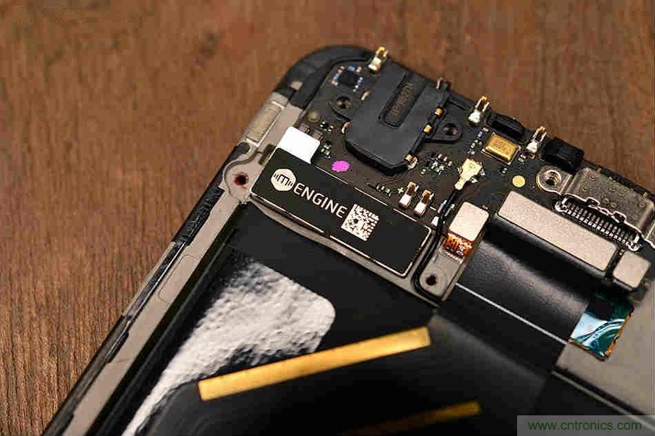 拆解魅族15 Plus：玩轉(zhuǎn)了新概念，但其工藝究竟如何？