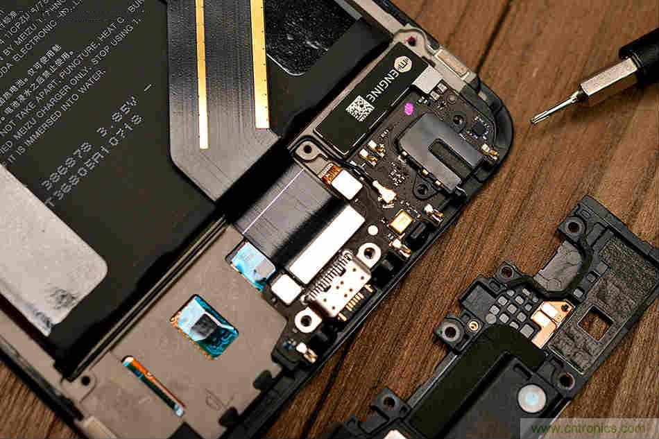 拆解魅族15 Plus：玩轉(zhuǎn)了新概念，但其工藝究竟如何？