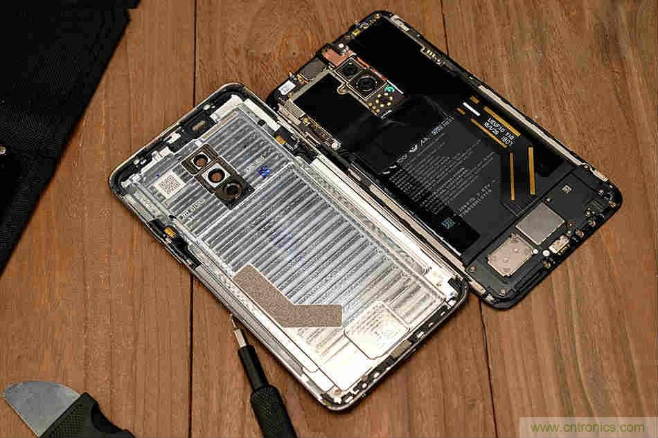 拆解魅族15 Plus：玩轉(zhuǎn)了新概念，但其工藝究竟如何？