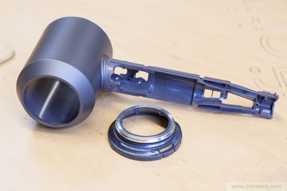 拆解戴森吹風機：近三千元的價格貴在哪？