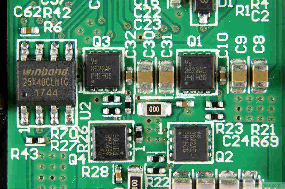 拆解對比：系出同門，小米、紫米無線充電器的差別有多大？