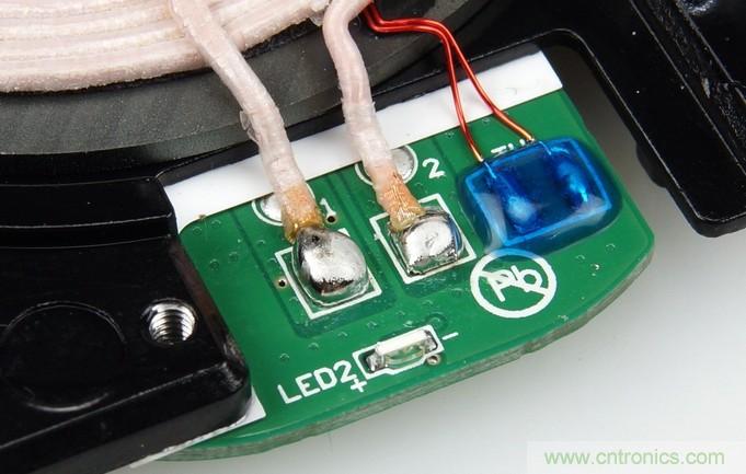 拆解對比：系出同門，小米、紫米無線充電器的差別有多大？