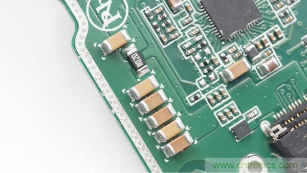 拆解華為保時捷設(shè)計快充無線充電器：憑啥能賣699？