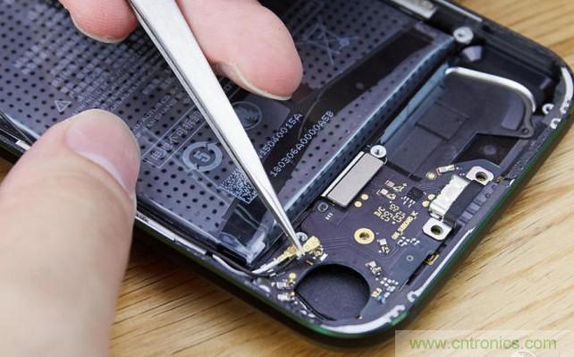 拆解黑鯊手機(jī)：多級(jí)直觸一體式液冷系統(tǒng)有什么門(mén)道？