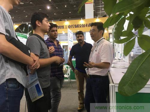 2018物博會(huì)：我愛(ài)方案網(wǎng)展區(qū)人氣高漲，吸引央企和地方官員高度關(guān)注