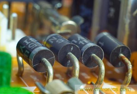 一文看懂電阻、電容、電位器、三極管、二極管、可控硅！