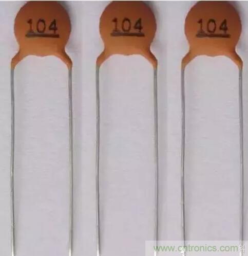 如何區(qū)分電解電容與無極性電容？