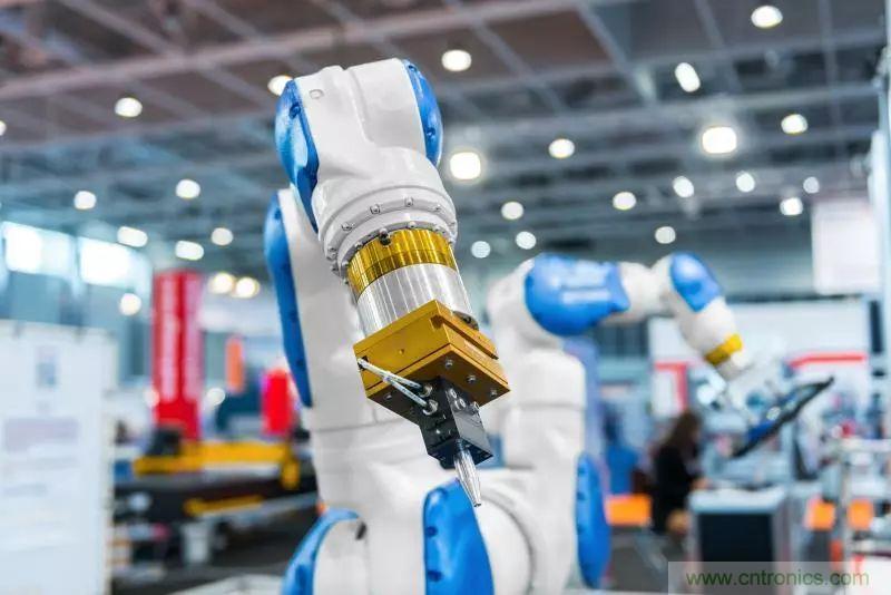 實現(xiàn)機器人的自主性？嵌入式模擬智能可以達(dá)到新高度！