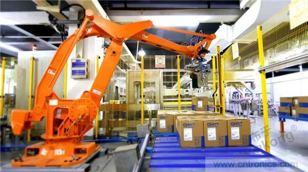 正泰昆侖 | 續(xù)寫榮耀，領(lǐng)馭未來(lái)