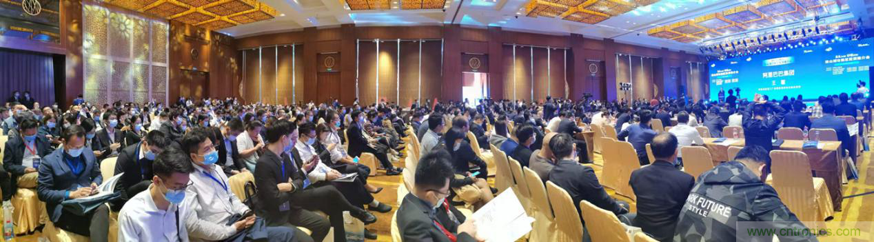 2020年松山湖功能區(qū)投資推介會(huì)成功舉辦，攬資350億發(fā)力新經(jīng)濟(jì)新產(chǎn)業(yè)