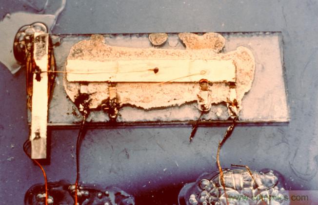 集成電路是如何被發(fā)明的？