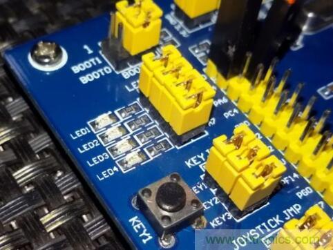 如何最好地計(jì)算DAC的信號(hào)鏈誤差預(yù)算？