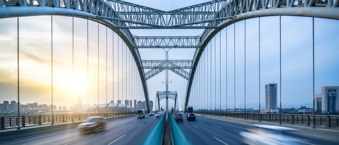 汽車(chē)線(xiàn)性穩(wěn)壓器L99VR02J：車(chē)載電源設(shè)計(jì)的理想之選