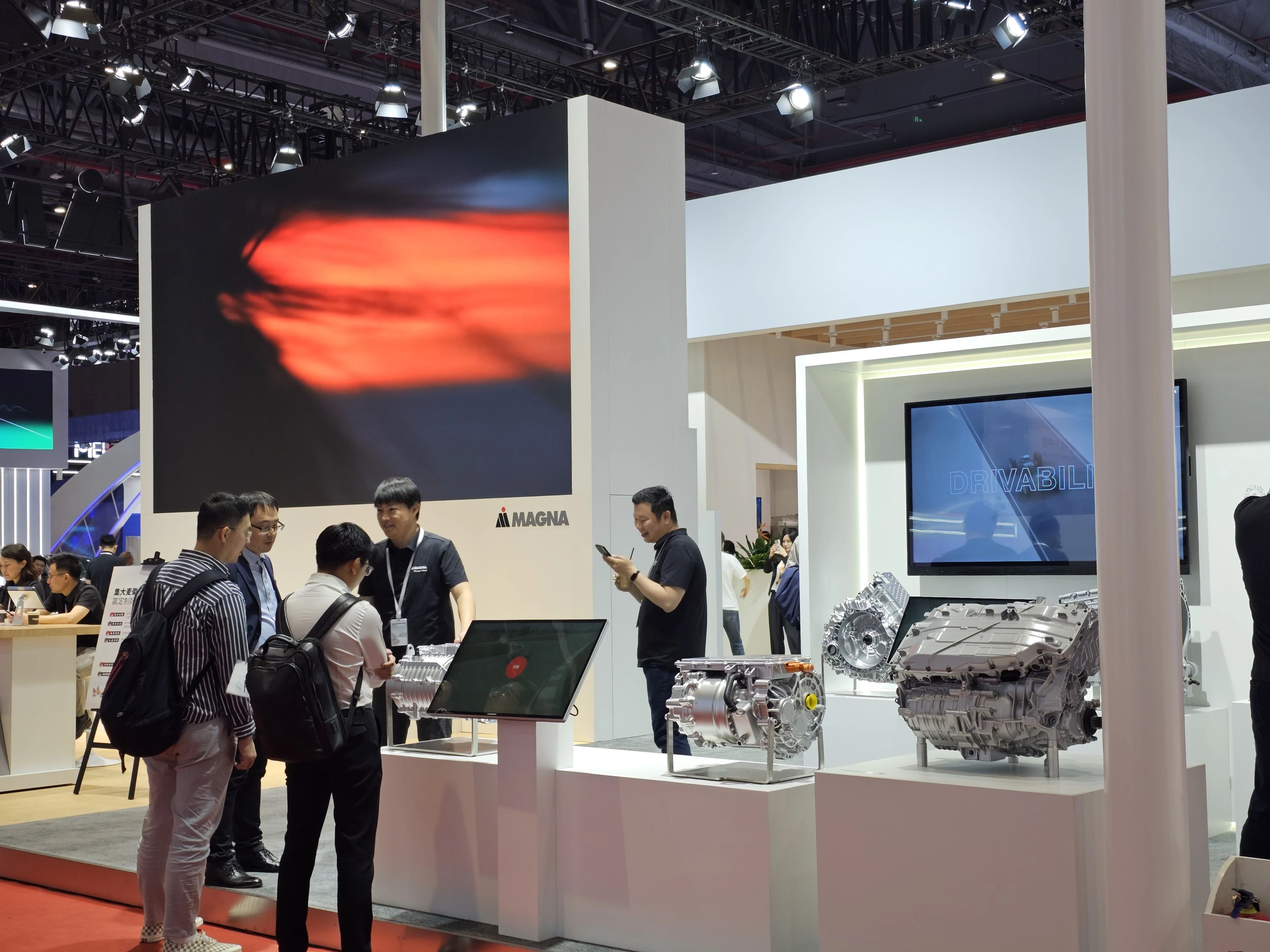 從智能座艙到駕控大腦：AMTS帶你暢游上海車(chē)展黑科技海洋